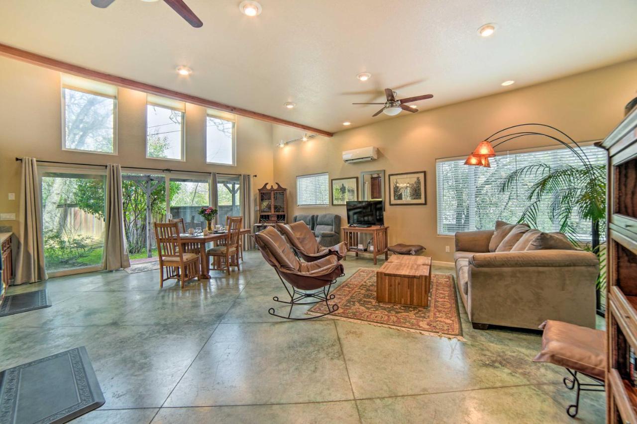 Hilltop Loft Ukiah Vacation Rental! ภายนอก รูปภาพ