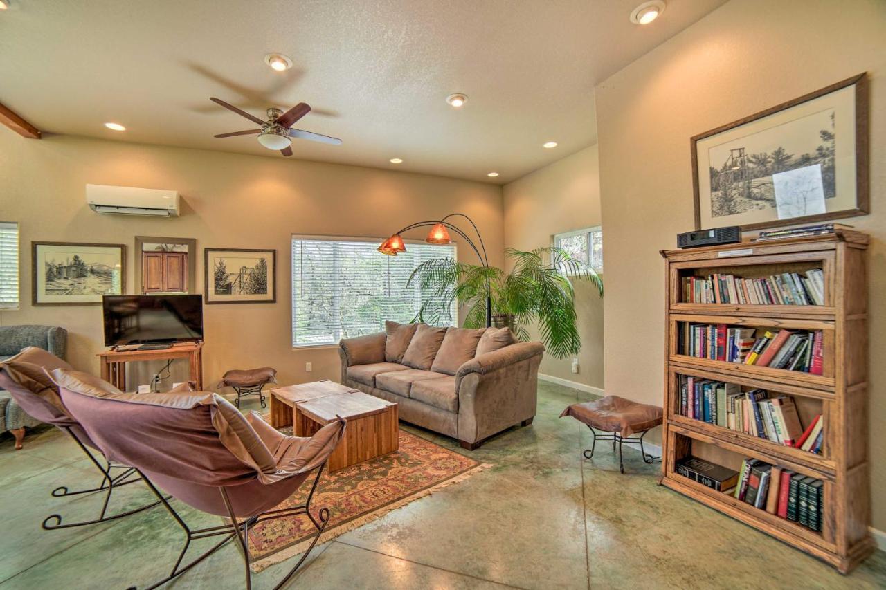 Hilltop Loft Ukiah Vacation Rental! ภายนอก รูปภาพ